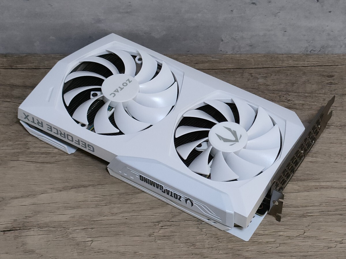 NVIDIA ZOTAC GAMING GeForce RTX3060Ti 8GB AMP White Edition LHR