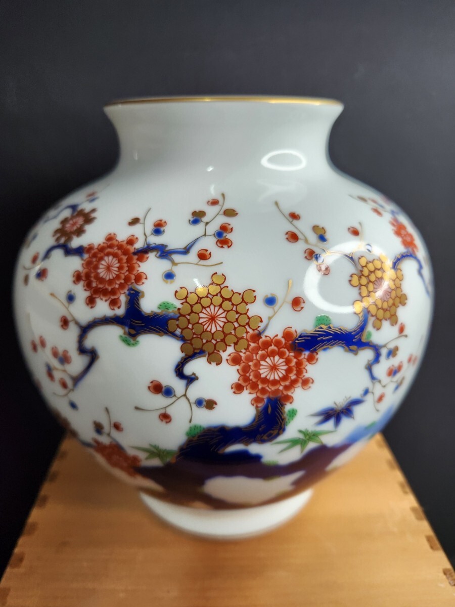 ◆新品未使用/ 宮內(nèi)庁御用達(dá) 深川制磁 有田焼 巖梅 大花瓶 桐箱付き 置物 フラワーベース 陶器