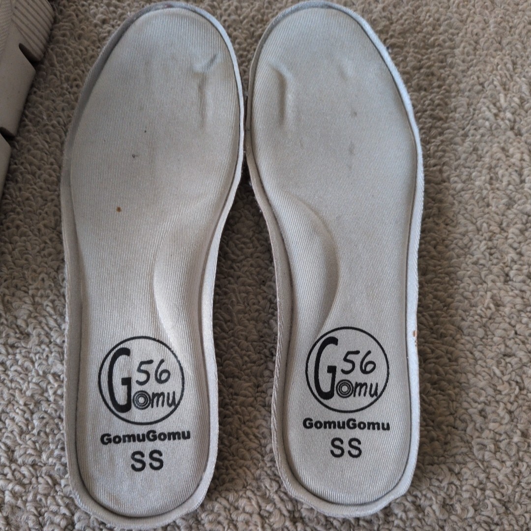 gomu56 ゴムゴム スニーカー 厚底スリッポン クリアグレー シルバー  スニーカー スリッポン GOMU ゴムゴム_画像3