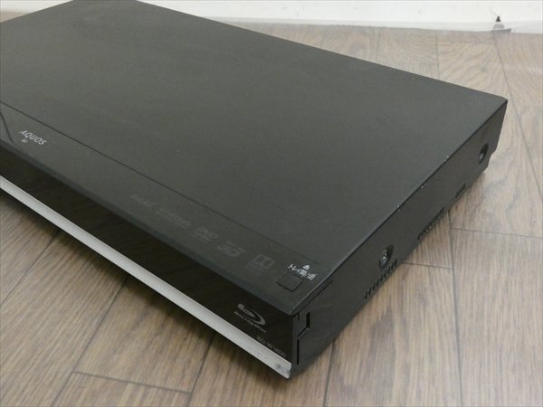 1TB☆15年☆シャープ/SHARP/AQUOS☆HDD/BDレコーダー☆BD-W1800☆リモコン付☆2番組同時(shí)録畫☆3D対応機(jī) 管SA8823