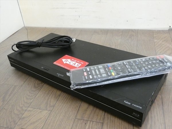 1TB☆16年☆シャープ/SHARP/AQUOS☆HDD/BDレコーダー☆BD-NT1000☆リモコン付☆3番組同時録畫☆3D対応機 管SA8856