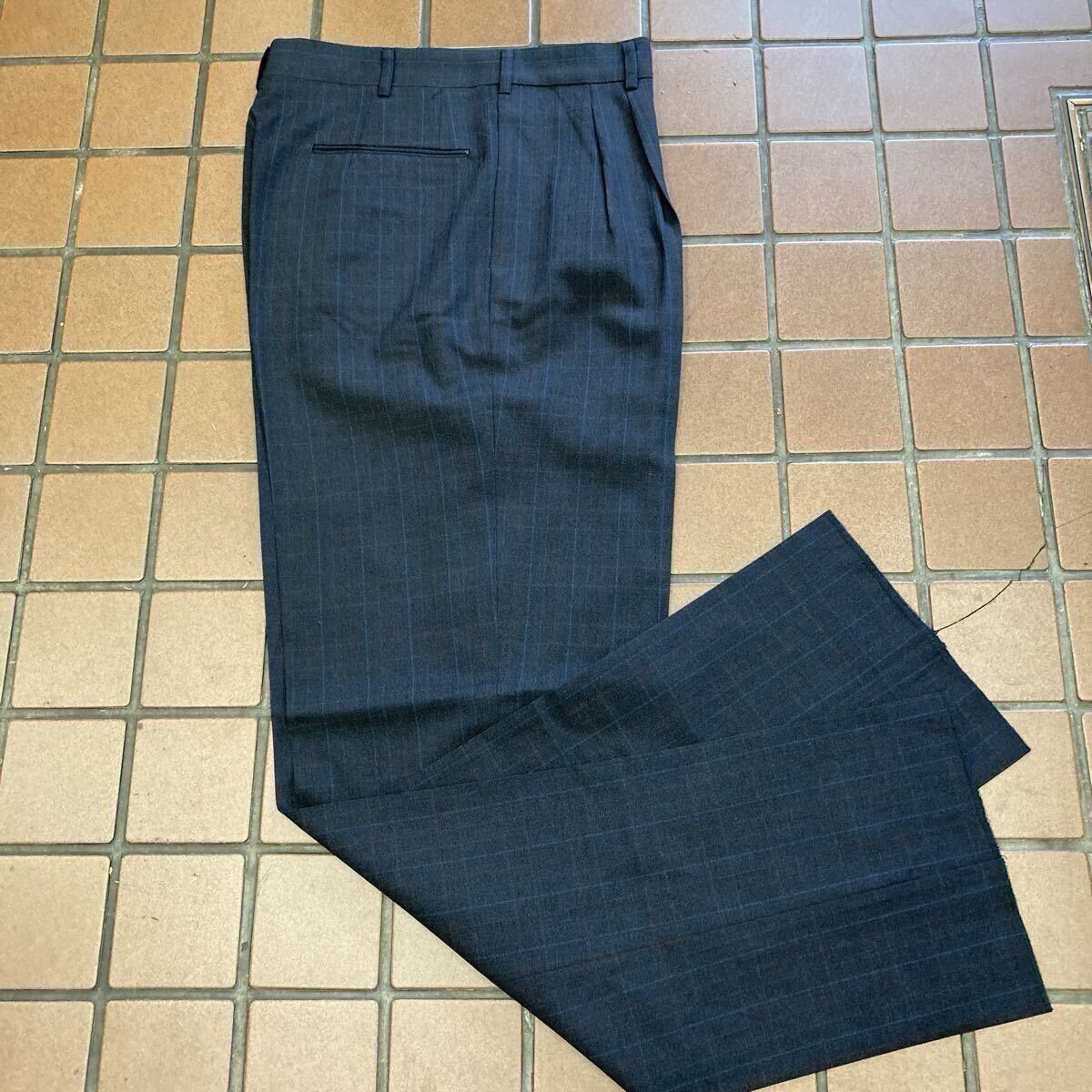 《新品》夏物 ビジネス カジュアル ゴルフ スラックス サイズ 88cm 2タック 日本製 ポリエステル 100% 濃紺色 格子柄(エンジ&ブルー)_画像6