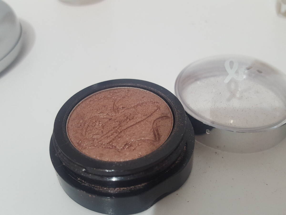 【美品】agnes b. アニエスベー フェイスパウダー他 コスメ 11點(diǎn)セット/リキッドファンデーション/メイクアップベース/アイシャドウ/LNQ31