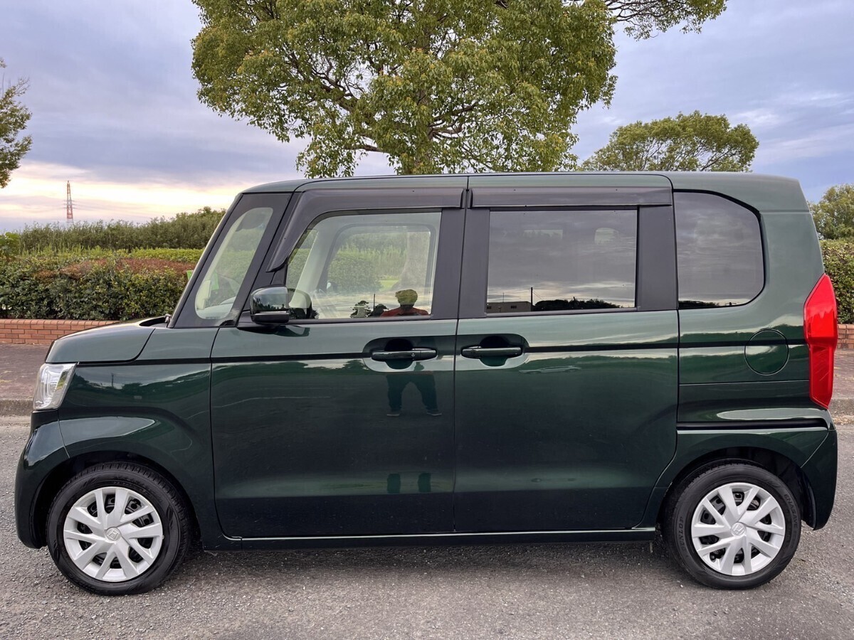 令和4年 ホンダ　N－BOX?。剩?　グレート Ｌ 左側(cè)スライドドア　/ 18,095km /シ－トヒーター/ＥＴＣ　/　車検2年付!!