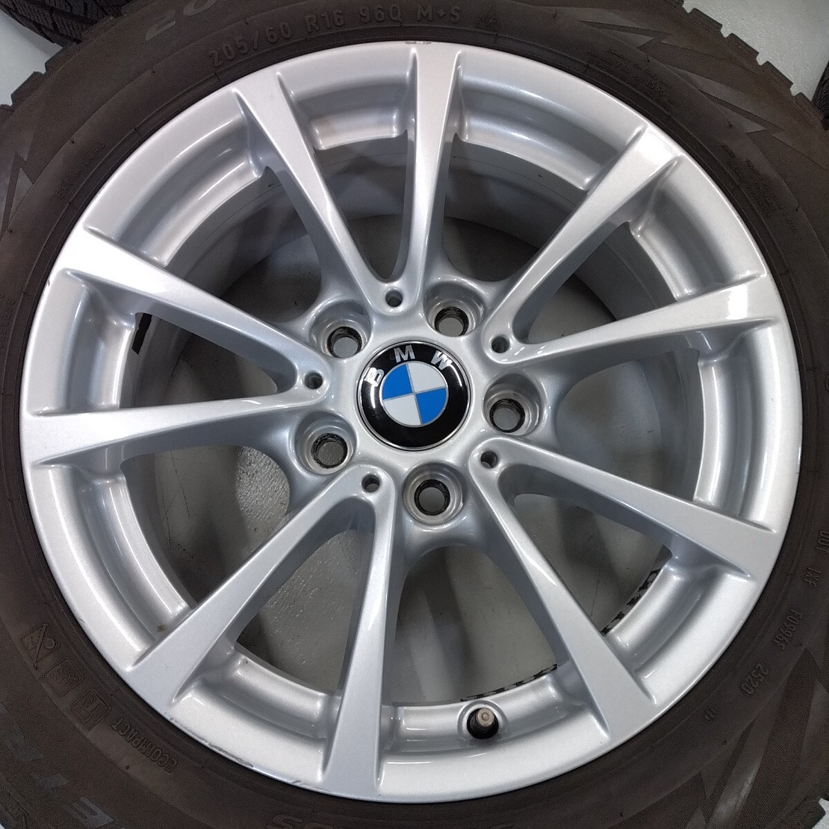 冬セット☆ＢＭＷ　3シリーズ　F30・F31 純正☆Vスポークスタイリング390☆NEXEN☆新品スタッドレスタイヤ☆205/60R16☆冬準備はお早めに_画像4