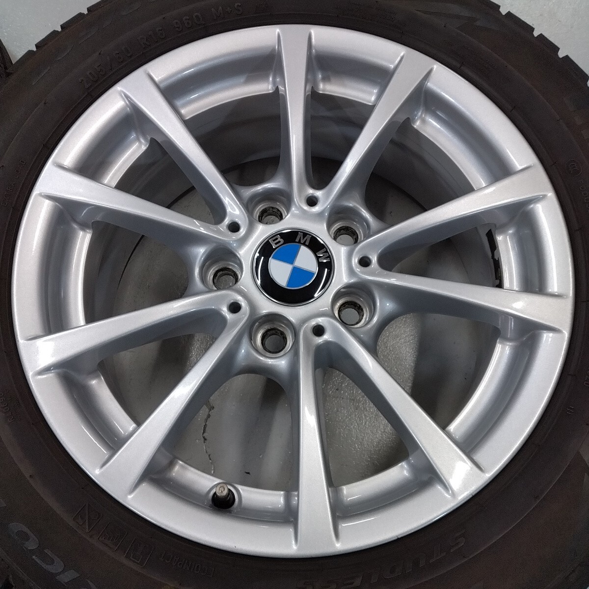 冬セット☆ＢＭＷ　3シリーズ　F30・F31 純正☆Vスポークスタイリング390☆NEXEN☆新品スタッドレスタイヤ☆205/60R16☆冬準備はお早めに_画像6