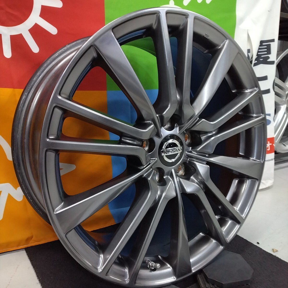 冬セット☆NISSAN☆日産　V37　スカイライン 400R 純正☆エアーセンサー付き☆8.5J+50　114.3-5H☆新品スタッドレス付き☆245/40R19_画像4