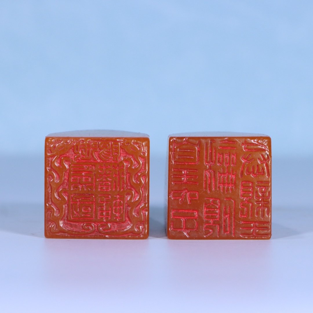 【安】清時代 滄門銘 壽山田黃石彫 龍鳳紋印章一対 印鑑 臺座付き 共箱 極細(xì)工 古置物 古擺件 中國古美術(shù) 時代物 339