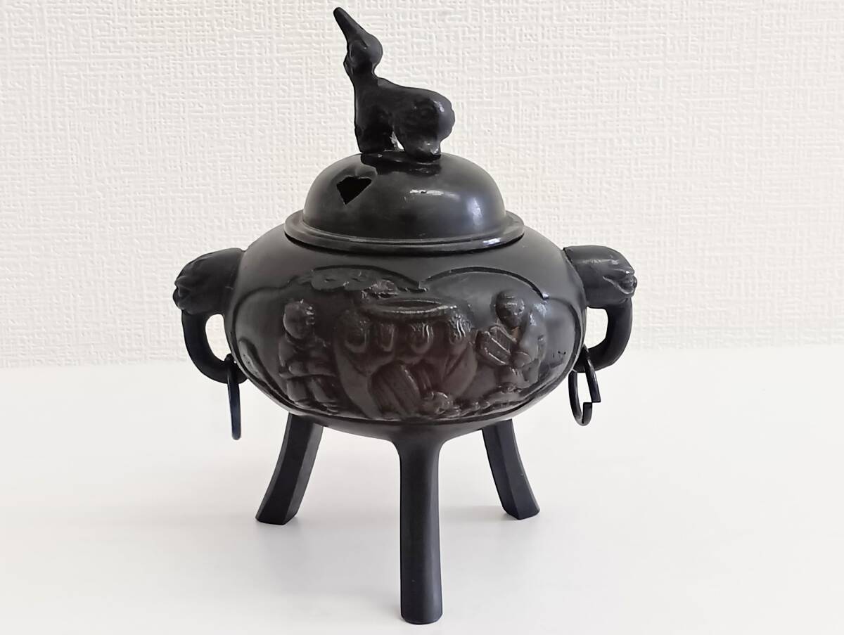 ☆金属製 三足 香炉 カン付き 獅子 銅製? 和風 インテリア アンティーク 昭和レトロ 金属工芸 無銘 在無し 詳細不明_画像4
