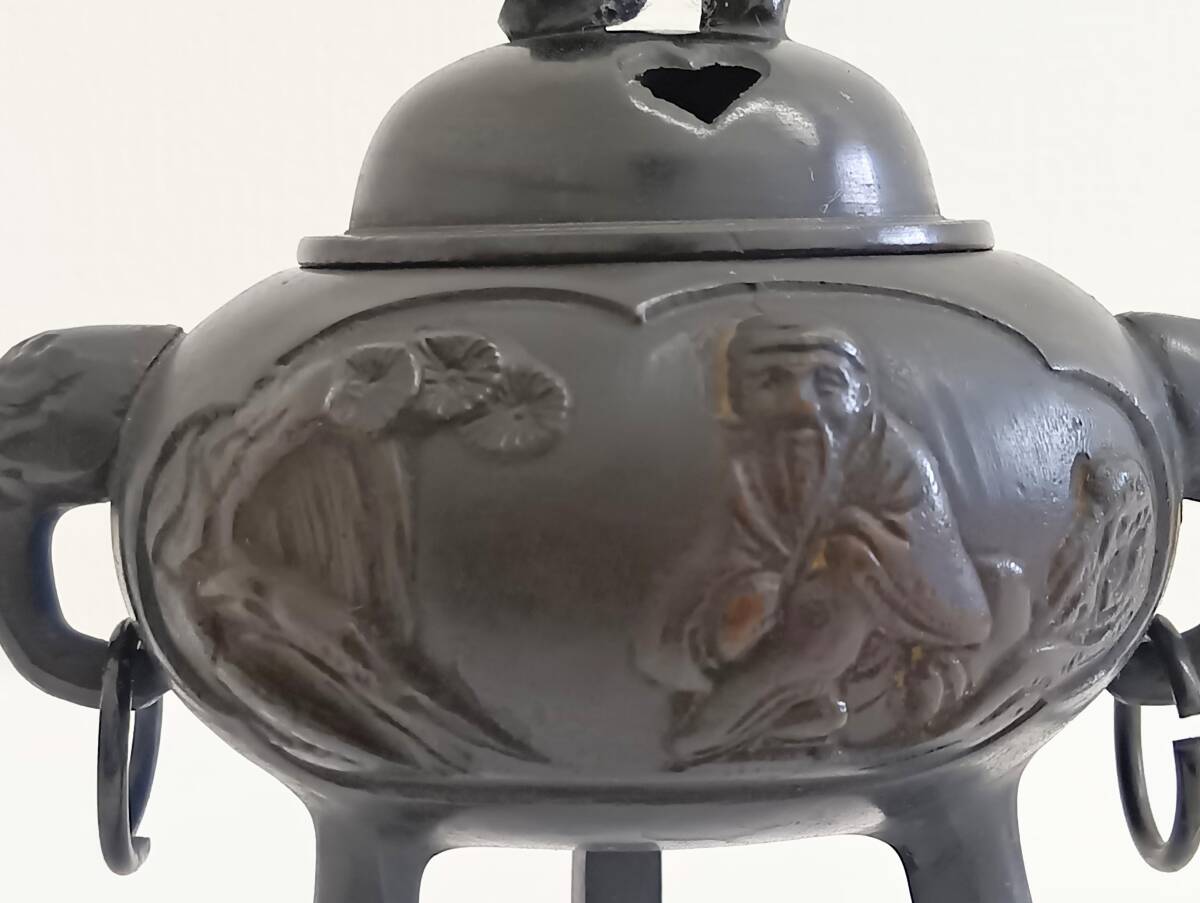 ☆金属製 三足 香炉 カン付き 獅子 銅製? 和風 インテリア アンティーク 昭和レトロ 金属工芸 無銘 在無し 詳細不明_画像8