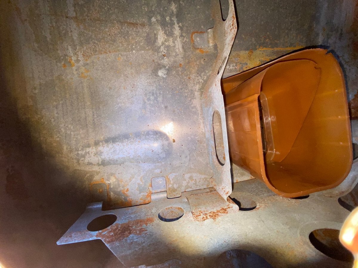 P5-85 E S62 GZ20 ソアラ 2.0GTツインターボ 燃料タンク フューエルタンク_画像6