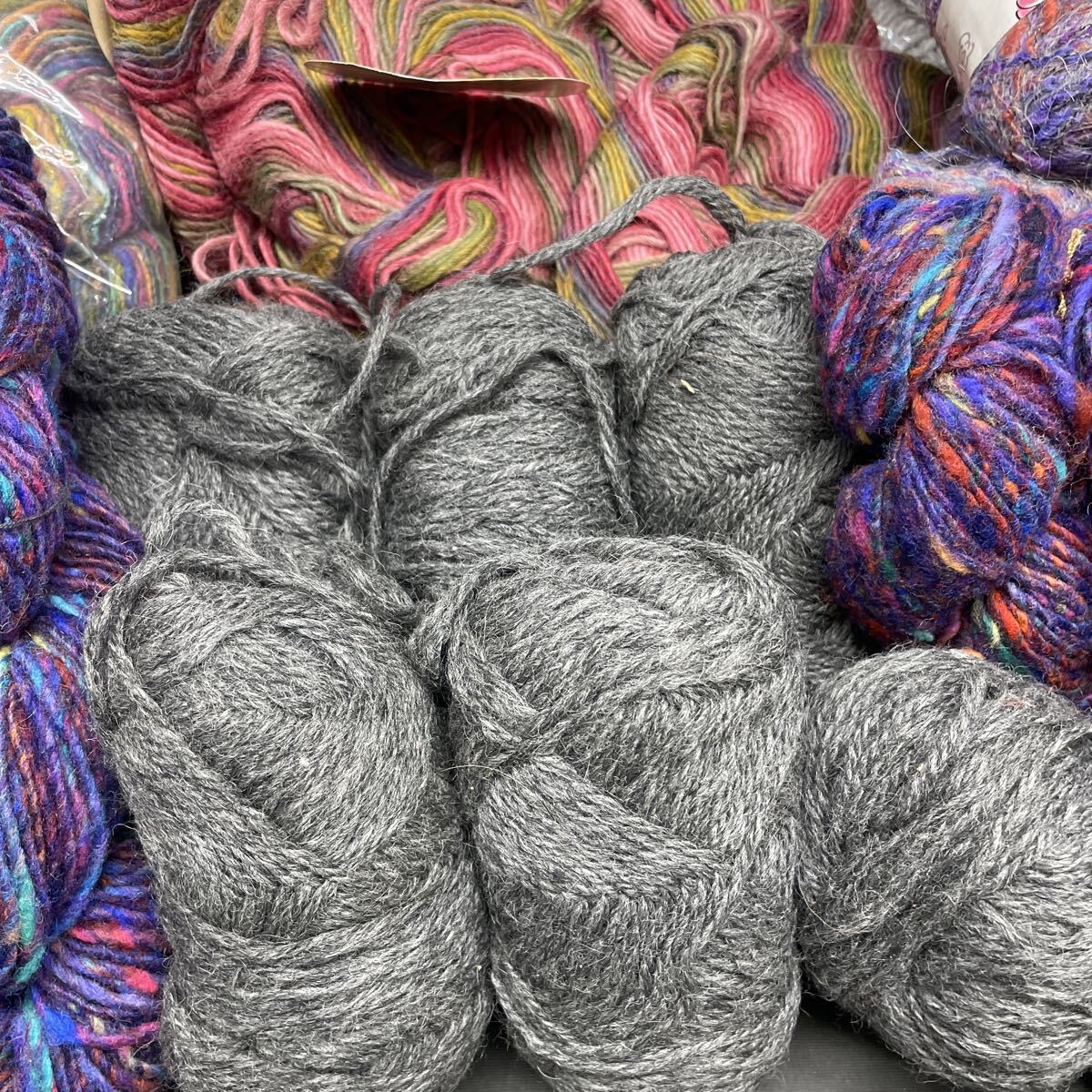 G3274 【大量！毛纟 まとめて】 野呂英作 他 毛 アンゴラ ラムウール アルパカ モヘア ナイロン家庭用 編物 手工蕓 中古 長期保管品 