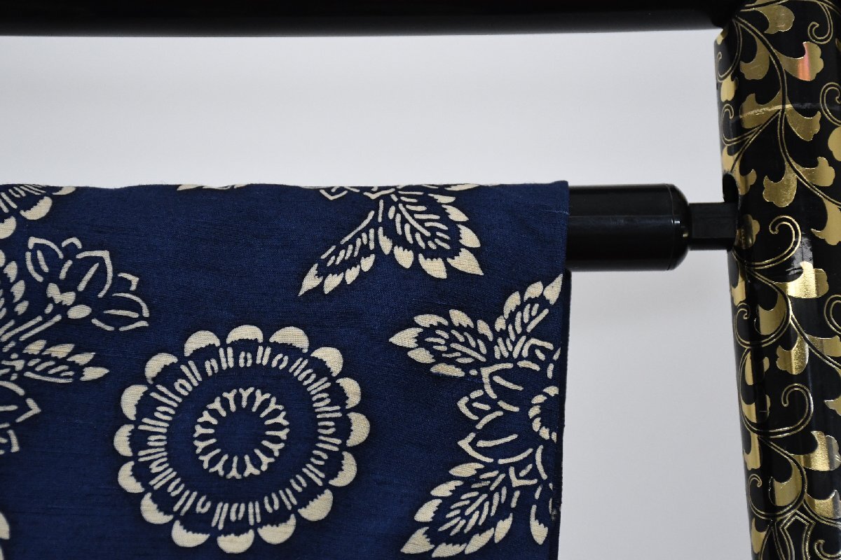 紬 つむぎ 型染め 藍染 正絹 単衣 身丈152cm 裄丈63cm ★着物 pb-3600 桜庭呉服店_画像3