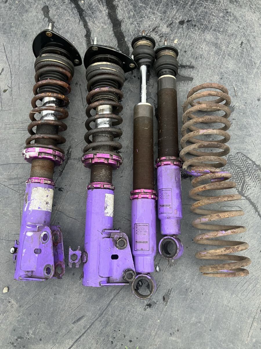 p13 ヴィッツ　vits 車高調　前後　ジャンク　売り切り_画像1