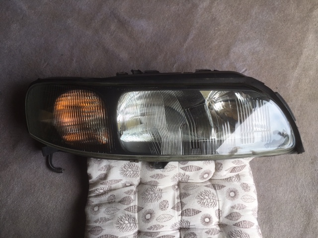 Volvo VOLVO V70 автомобиль правая передняя фара used хорошая вещь!
