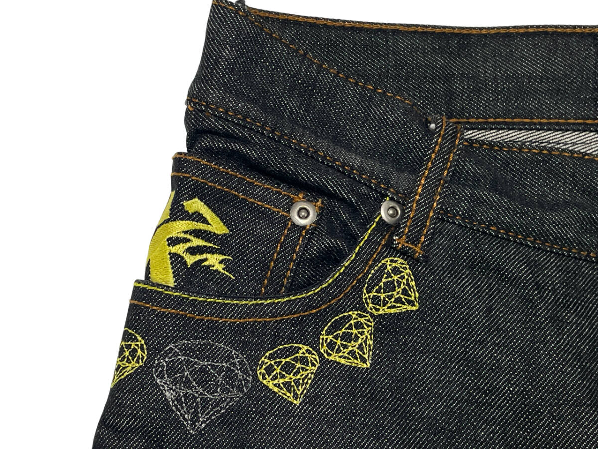 廃版 SEVEN UNION × XANTHOUS T.C 別注 刺繍 デニムパンツ サイズL (約71cm W28相当) ザンザス 赤耳 ワッペン GUN ジーンズ_画像8