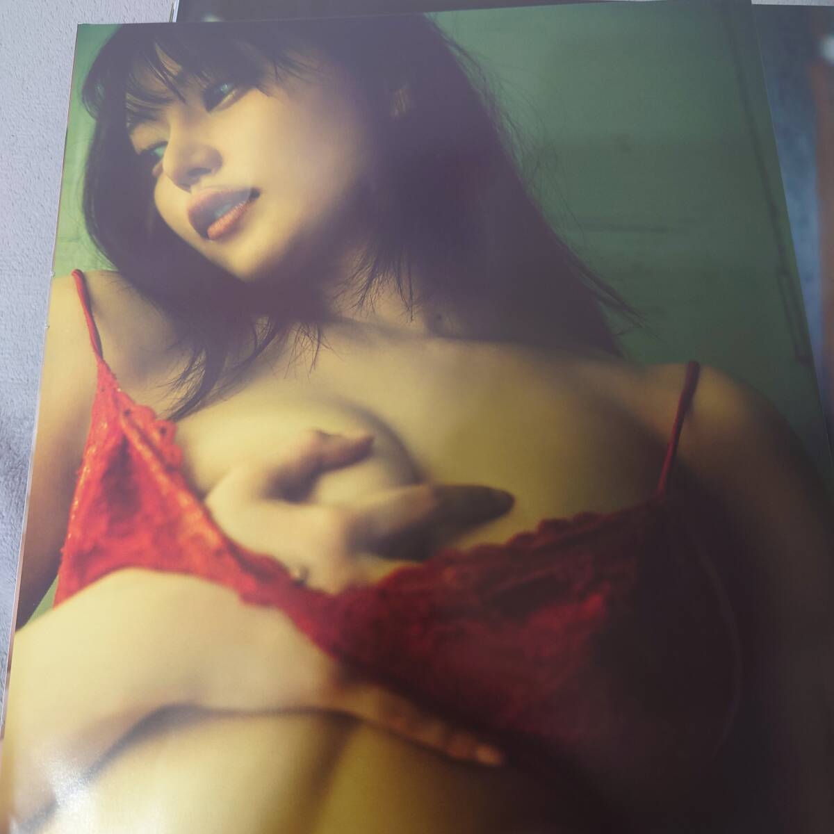 似鳥沙也加 切り抜き　21ページ _画像1