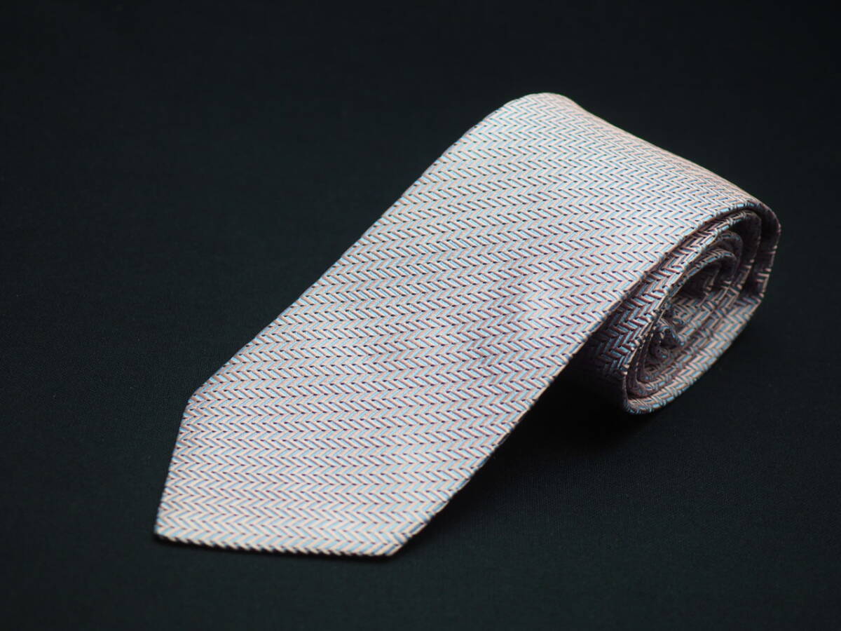 美品【HUGO BOSS ヒューゴ ボス】 F2269 薄ピンク系 SILK ブランド ネクタイ 古着 良品 転売 仕入_画像2