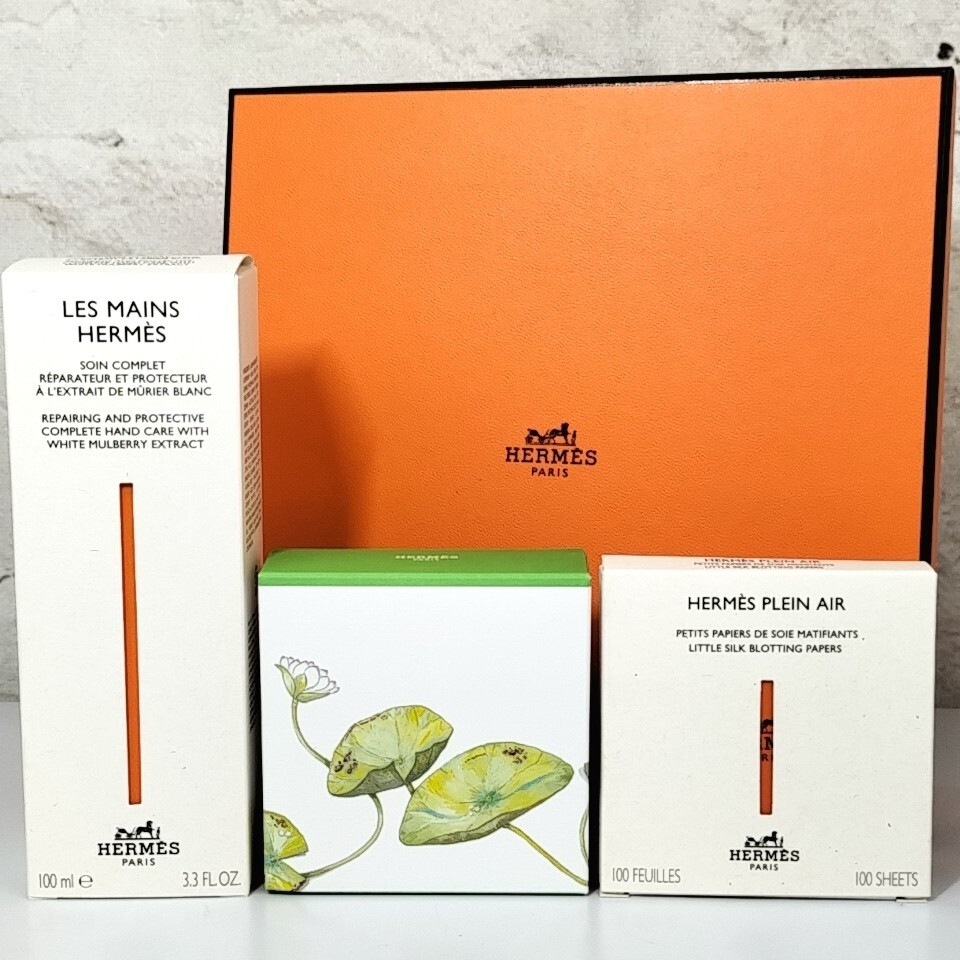 【 HERMES 】 国内正規品 LES MAINS HERMES レマンエルメス ハンドクリーム / ナイルの庭 ソープ / あぶらとり紙 ギフトセット A 11