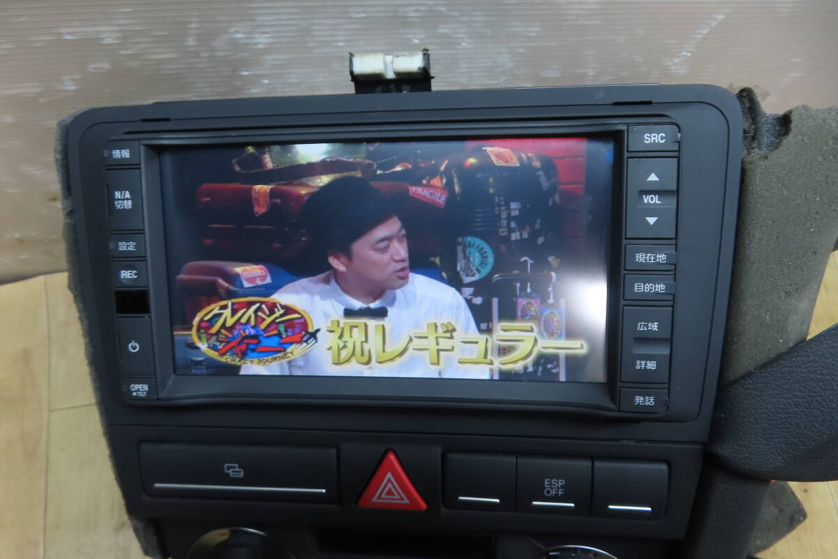 動作保証付★F3901/アウディ A3 ABA-8PBZB　J8PAE2A02　HDDナビ　地図2007年　CD DVD再生OK_画像6