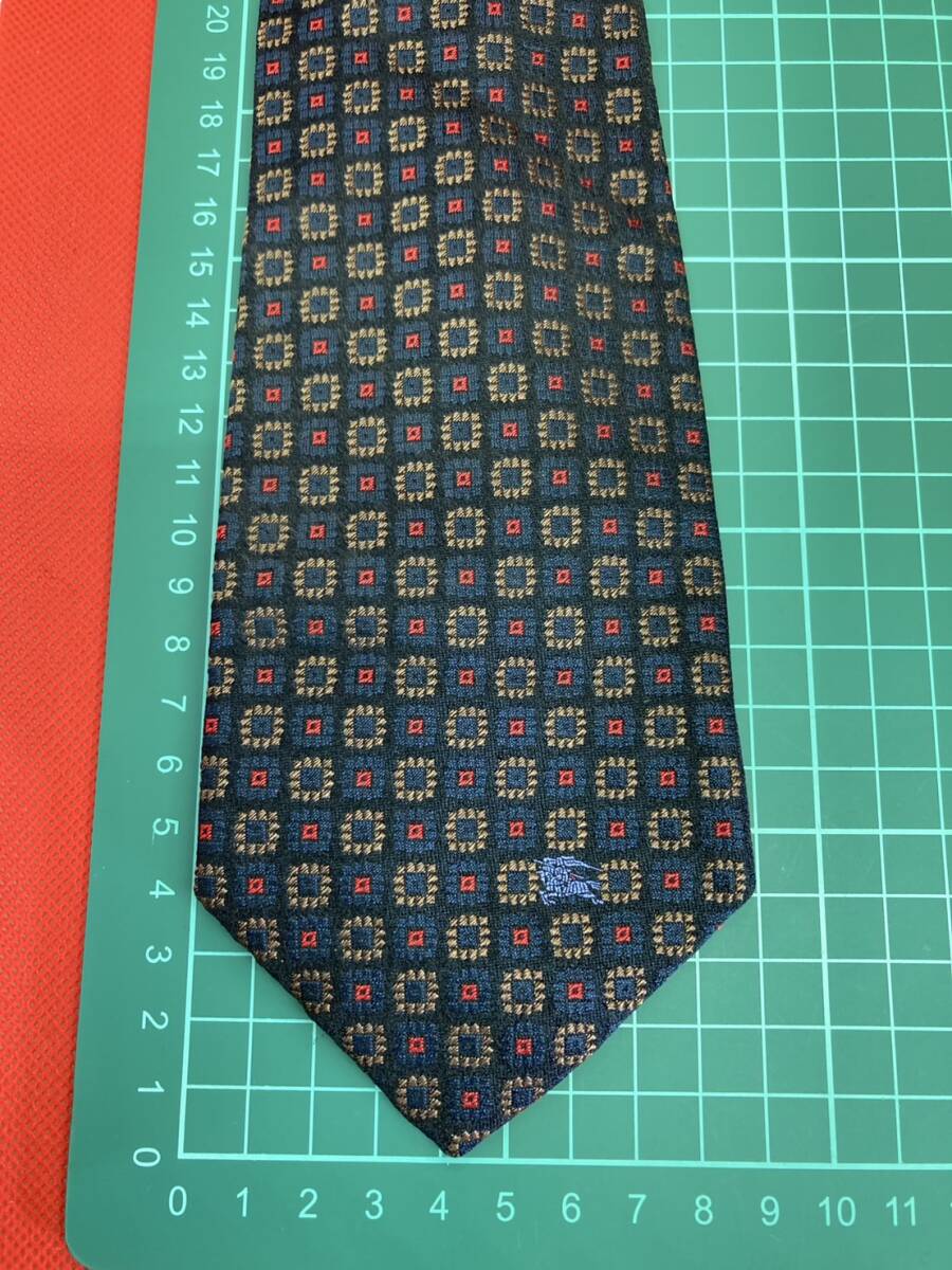 CHANEL 1本 シャネル BURBERRY 2本 バーバリー ネクタイ まとめて 中古 シルク 絹 イギリス制 イタリア制 ALL SILK ペイズリー柄