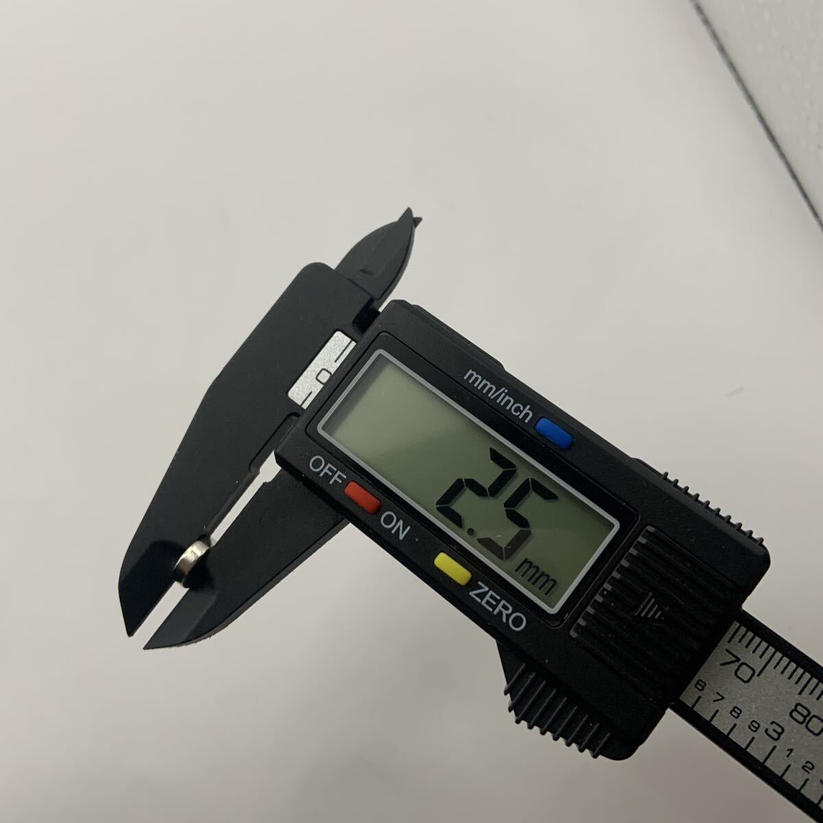 ネオジム 磁石 8mm 25個 ネオジウム DIY 8×3mm マグネット_画像4