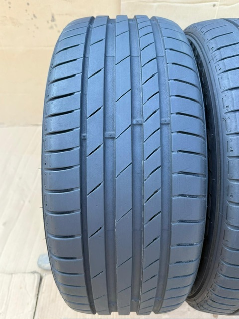 中古タイヤ4本セット　225/55/17 KUMHO 2023年製 ほぼ新品のタイヤ 中古タイヤ4本セット　225/55/17 KUMHO 2023年製 ほぼ新品のタイヤ_画像4