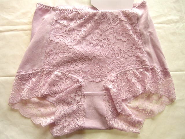 *送料無料*新品*M*スッキリeショーツ4枚*フロント部分生地2重でお腹スッキリ・綿たっぷり・履きこみ丈深め・マチ幅広め*アズ*_画像2