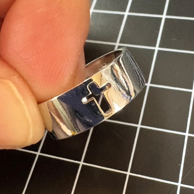 A928 匿名配送 指輪 レディース メンズ シルバー リング クロス 十字架 シンプル フリーサイズ サイズ調節可能 _画像5