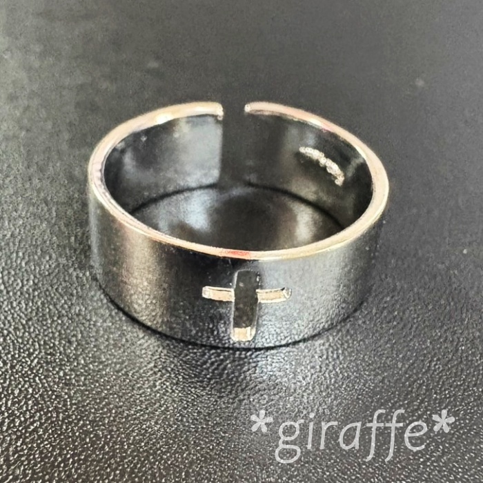 A928 匿名配送 指輪 レディース メンズ シルバー リング クロス 十字架 シンプル フリーサイズ サイズ調節可能 _画像1