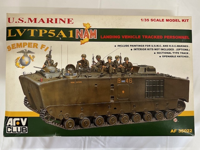 【丸-1880】(TK) AFVCLUB U.S.MARINE LVTP5A1 NAM 水陸両用装甲兵員輸送車 1/35スケール プラモデル 一部組立済み 現状品/(S)_画像9