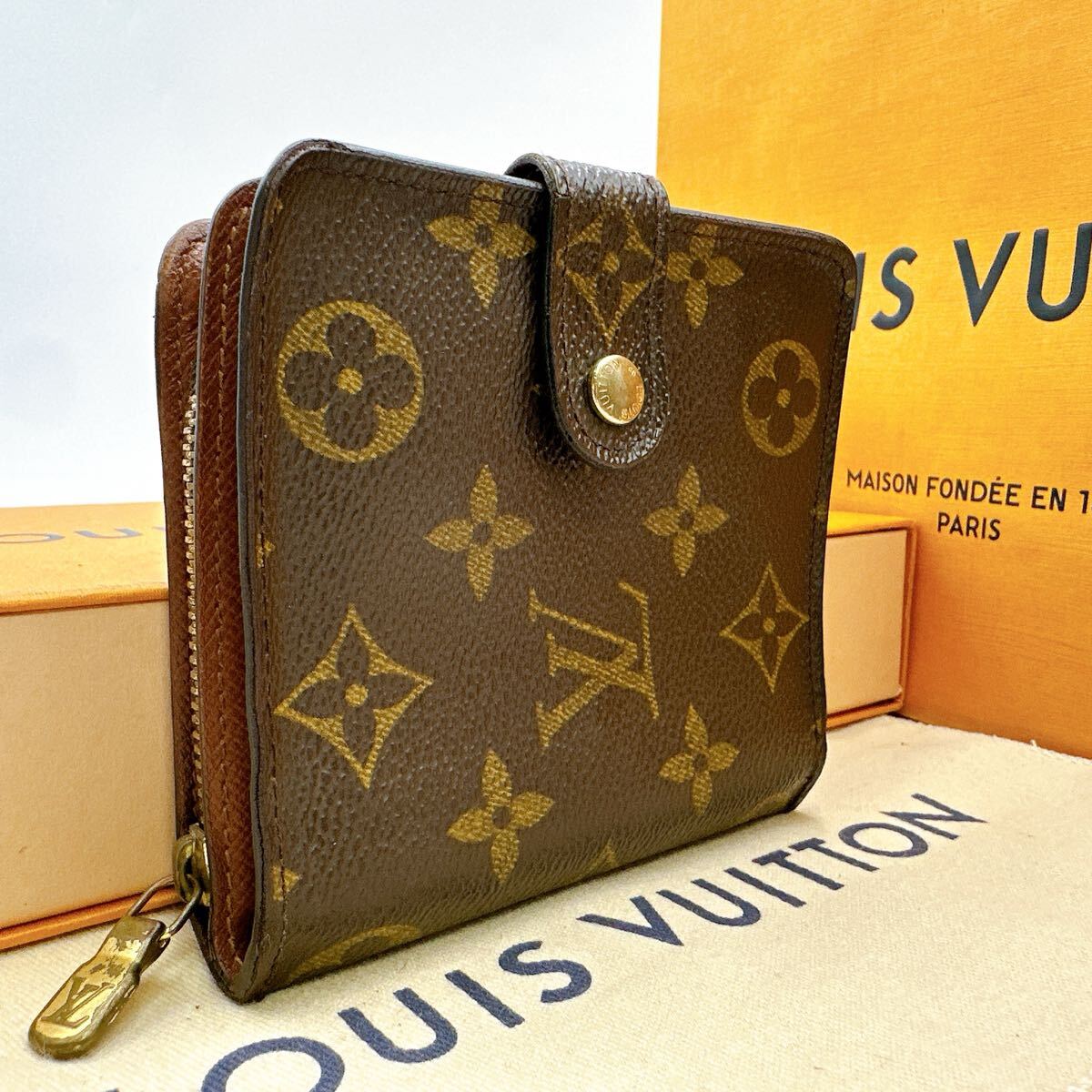 5631【上美品】LOUIS VUITTON ルイヴィトン モノグラム コンパクトジップ ラウンドファスナー 二つ折り財布 ウォレット M61667/SD0052