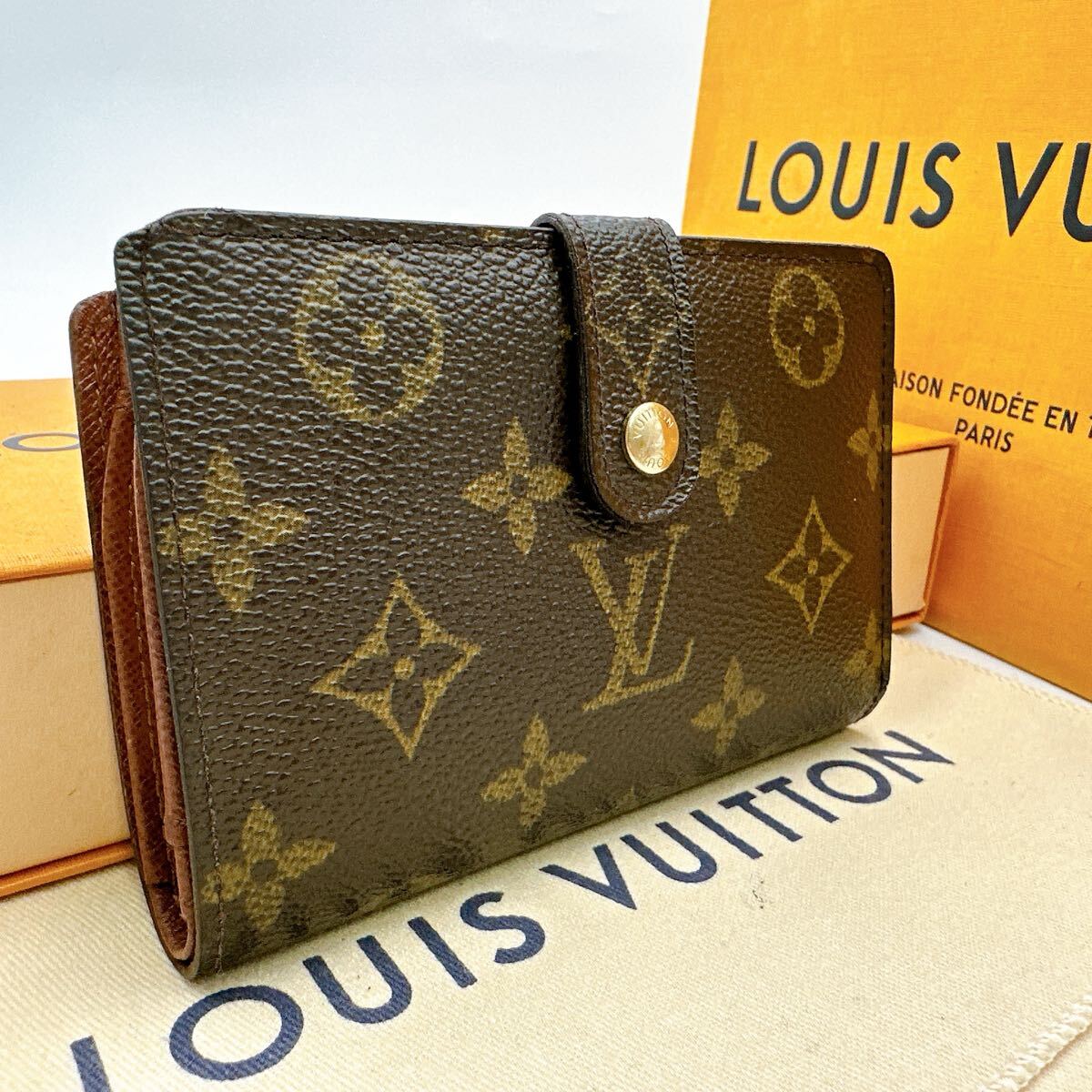 5649【ほぼ極美品】LOUIS VUITTON ルイヴィトン モノグラム ポルトモネ ビエ ヴィエノワ 二つ折り財(cái)布 ウォレット M61663/CA0063