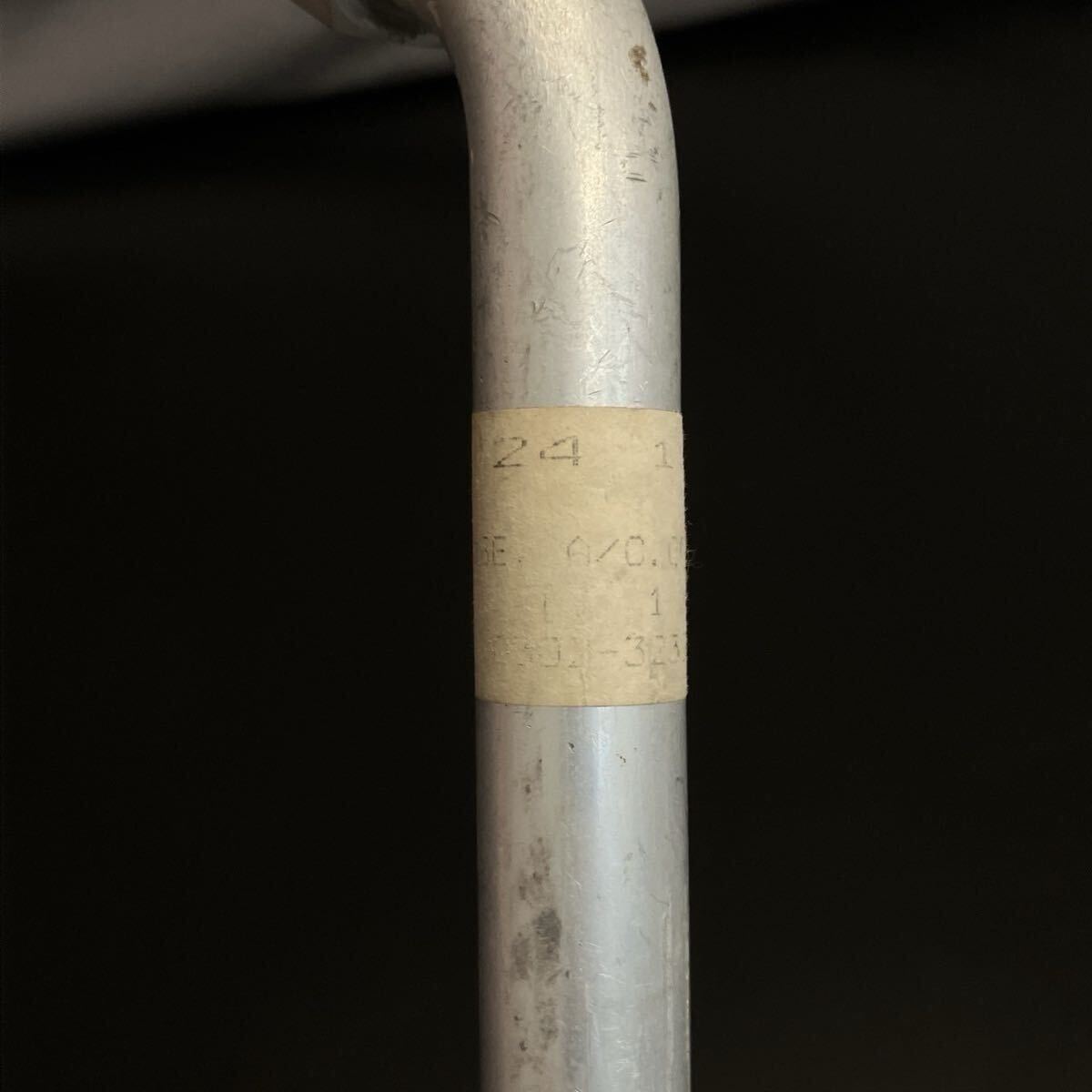 ベンツ S-1176 ◎ 保管品 Mercedes-Benz エアコン&ヒーターパイプ 201 830 24 15 W201 190E A/C ホース_画像6