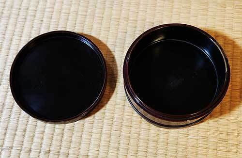 昭和の食器　丸　子供　木製　弁当箱　箱　重箱　直径約14.7cm　和食器　昭和　レトロ　貴重_画像2