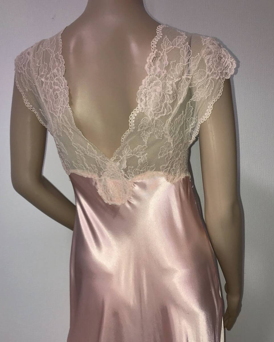 ◇US GILLIGAN シルクの光沢・パールピンク・エレガント・ウエディング・ロングナイトドレス・ガウン・サイズ大きめ_画像6