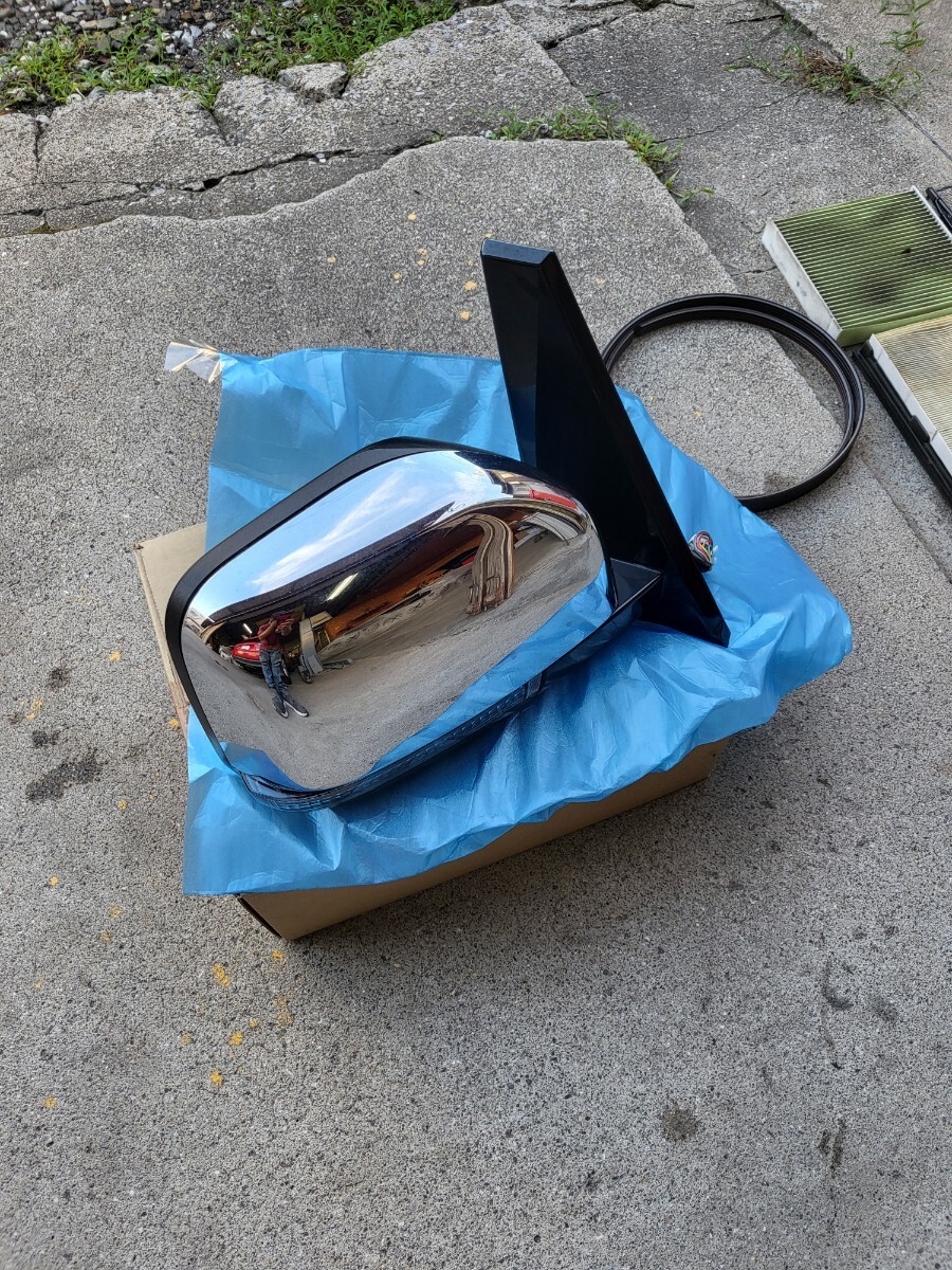 三菱CV1WデリカD5メッキ右ドアミラー