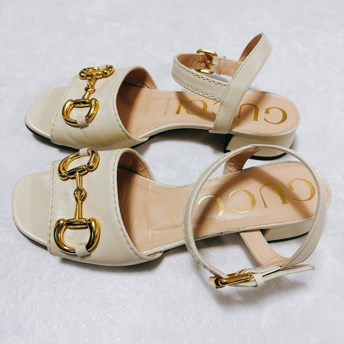 美品　GUCCI ベージュ サンダル ゴールド金具　38 24cm グッチ