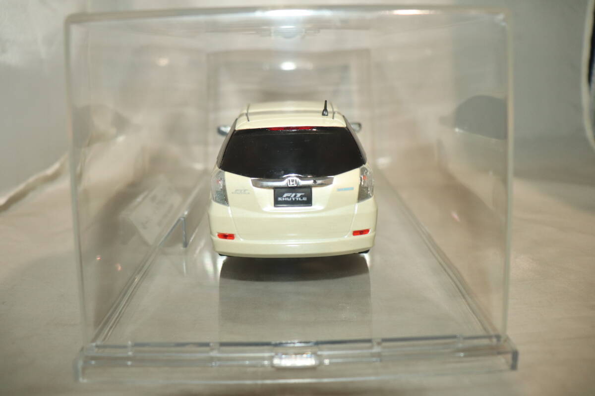 ☆フィットシャトルHY カラーサンプルミニカー(1/24サイズ) プレミアムホライト・パール☆_画像6