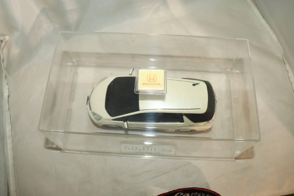 ☆フィットシャトルHY カラーサンプルミニカー(1/24サイズ) プレミアムホライト・パール☆_画像8