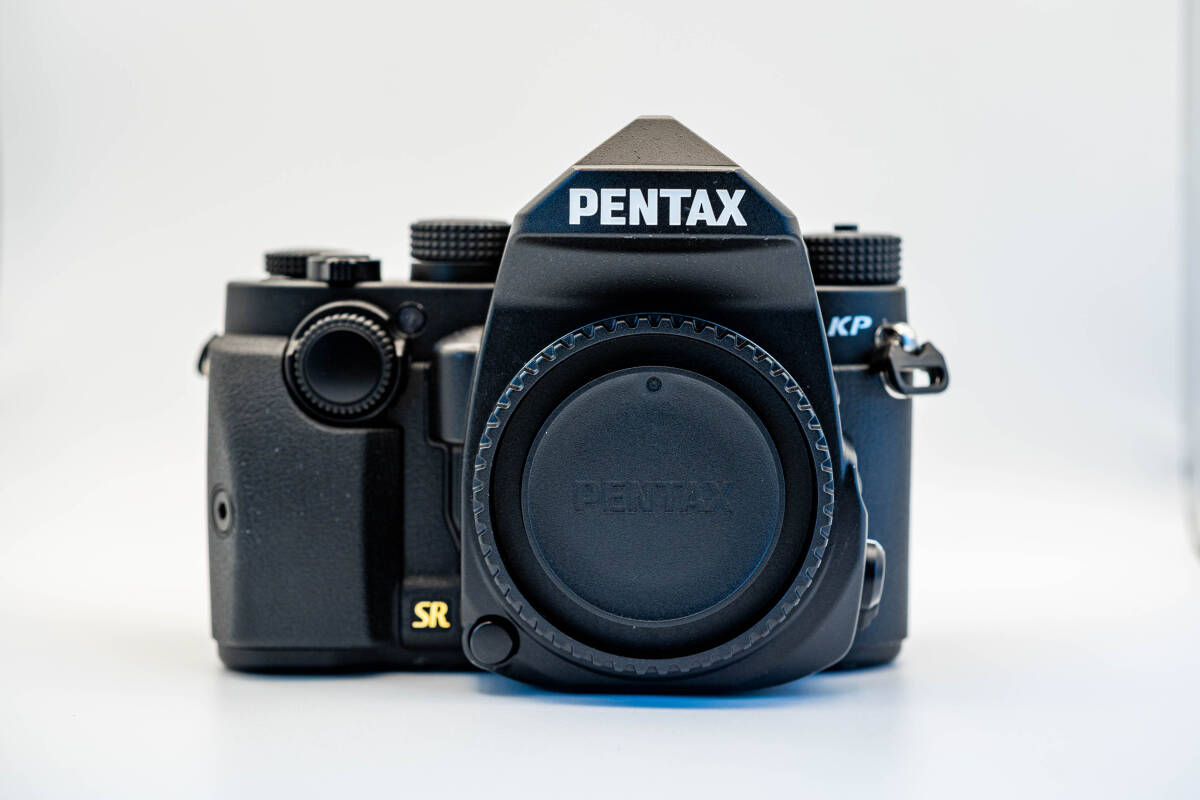 【美品】PENTAX KP – 2432万画素 APS-C デジタル一眼