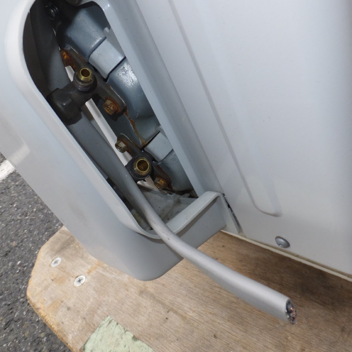 岐阜発 2個(gè)口★ヤマダ YAMADA 2024年制 ルームエアコン リエア RIAIR YHA-S22P-W　単相 100V 50/60Hz★