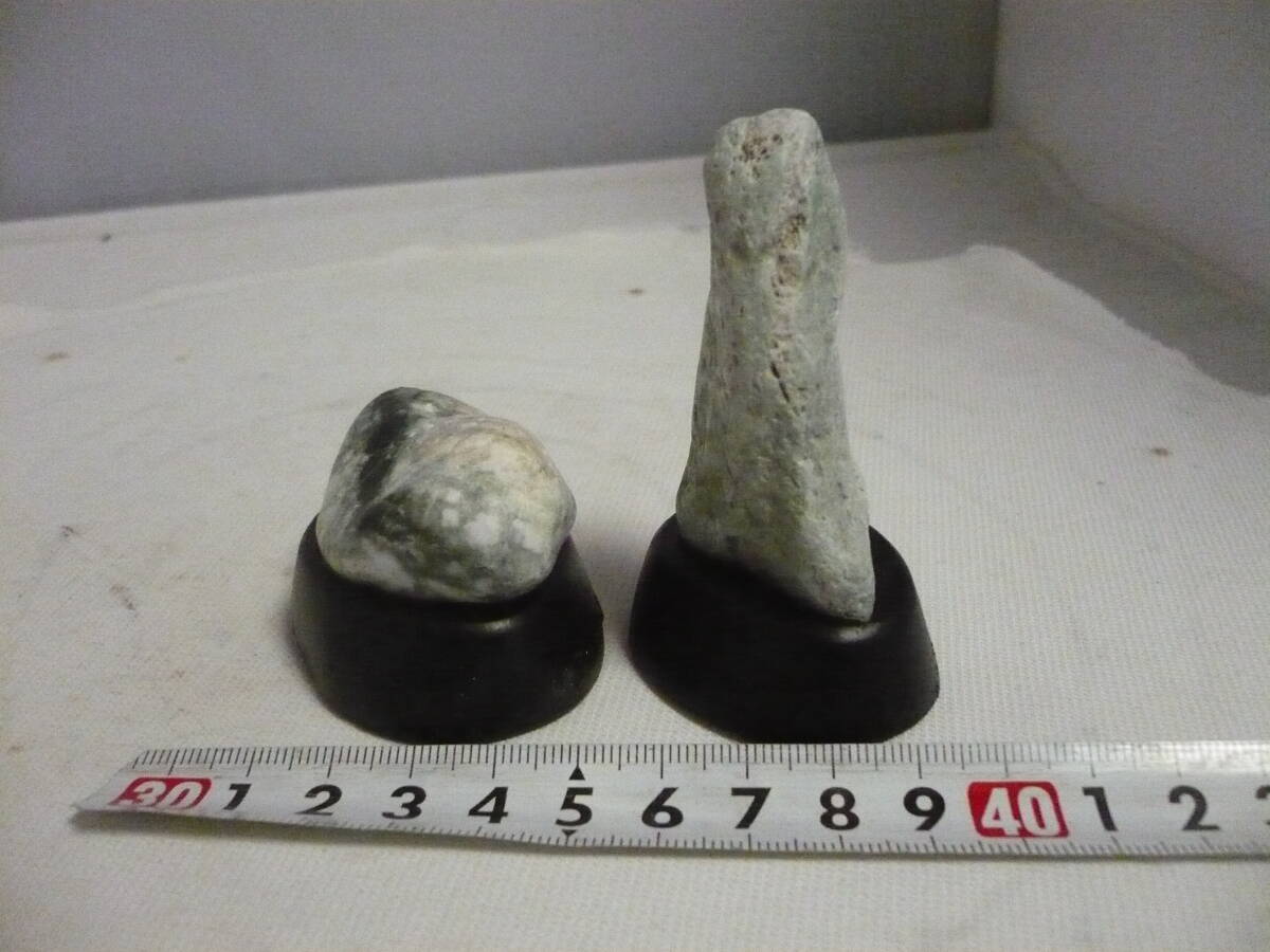 F 　小品鑑賞石　2石で　姫川産　小さなコレクション石_画像2