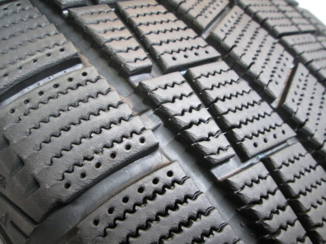 M3-127(送料無料/代引きOK)ランクS 中古 美品 バリ溝 235/60R18 ZEETEX WP2000 SUV 2023年 8.5分山 スタッドレス 1本のみ_画像3