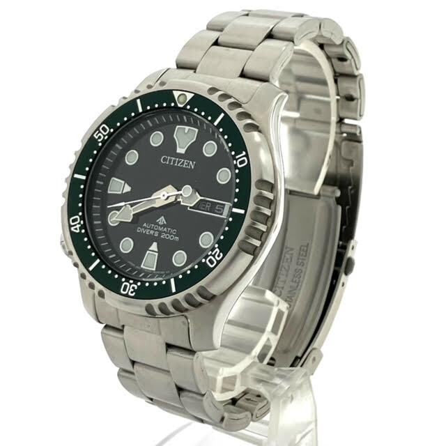 仙3【稼働】CITIZEN PROMASTER 8204-R014960 腕時計 自動巻 デイデイト シチズン プロマスター AT メンズ ブラック文字盤 ラウンド_画像2