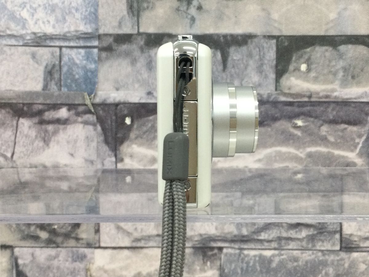 ●営KZ532-60【稼働品】Panasonic パナソニック LUMIX コンパクトデジタルカメラ DMC-FX77 コンデジ / デジカメ バッテリー 2個(gè)セット /k