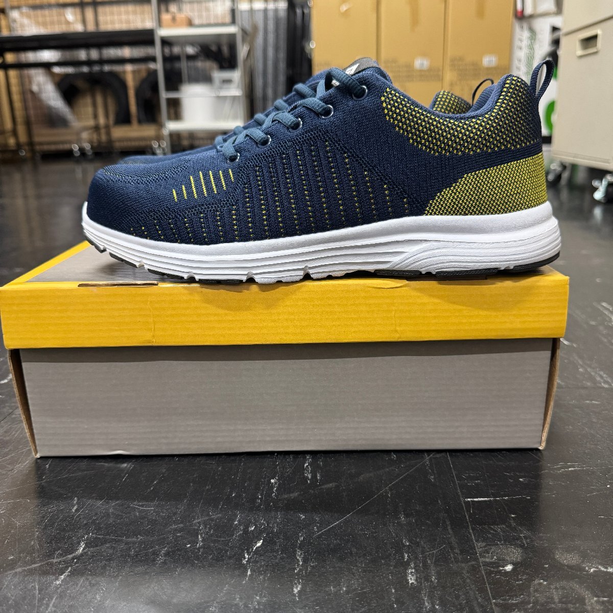 【掘り出し】?　おたふく　JW-395　ニットワークシューズ　26.0cm　ブラック×イエロー??全靴