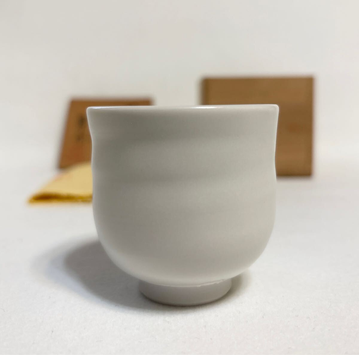 出石窯 永澤昇 ぐい呑 白磁 共箱 共布 酒器 猪口_画像4