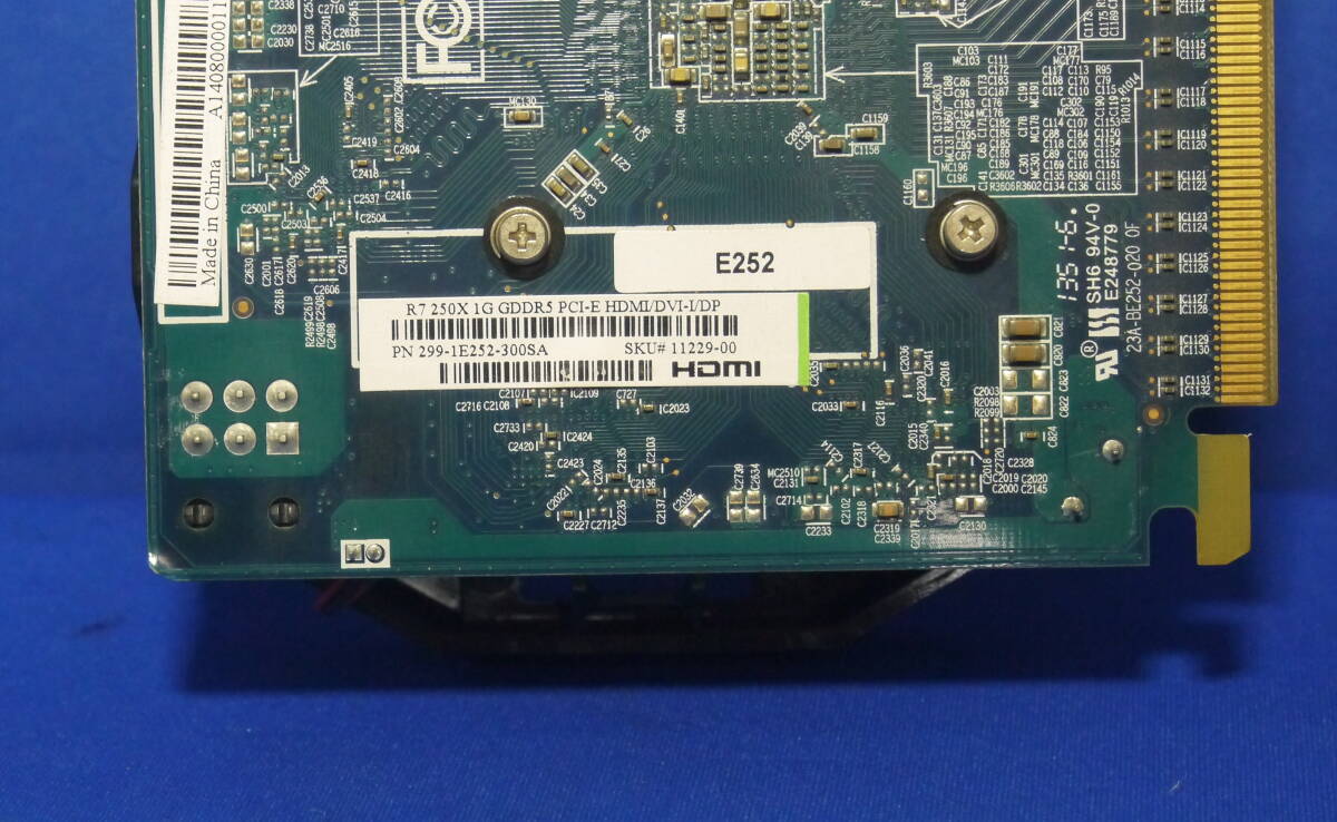 Sapphire Radeon R7 250X 1G GDDR5 PCI-E HDMI/DVI-I/DP 動(dòng)作OK ジャンク品　!!