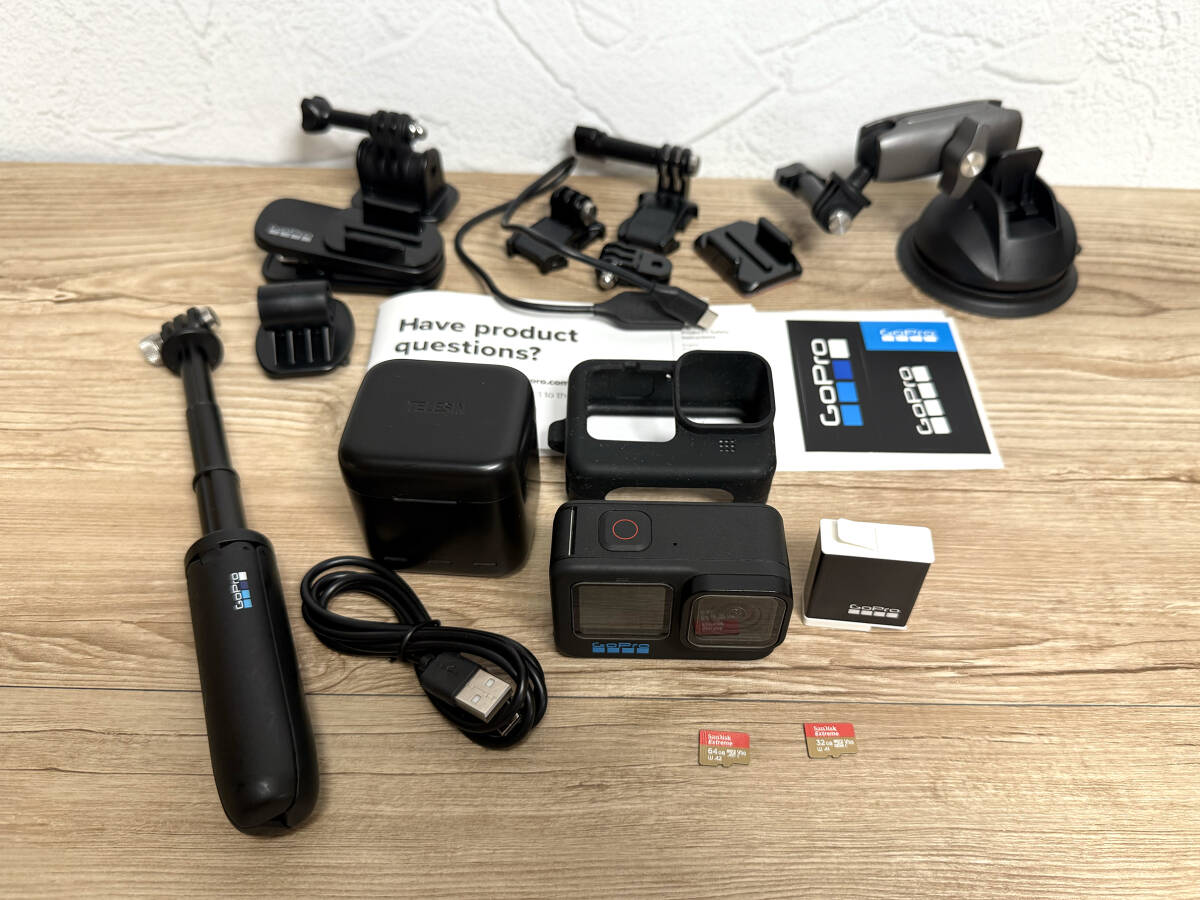 【送料込】GoPro HERO10 Black　おまけ多數(shù)?すぐ使えます【中古】